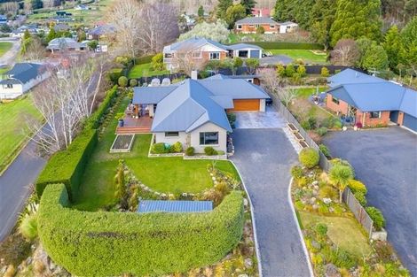 Photo of property in 2 Crossan Terrace, Mosgiel, 9092