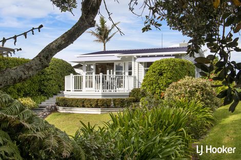 Photo of property in 1 Hinemoa Road, Waihi Beach, 3611