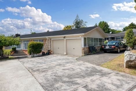 Photo of property in 104 Grande Vue Road, Hillpark, Auckland, 2102