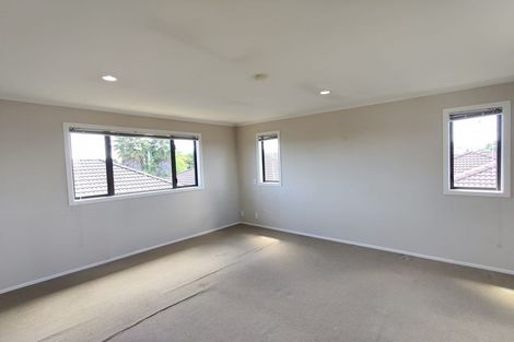 Photo of property in 6 Hampervale Place, Flat Bush, Auckland, 2016