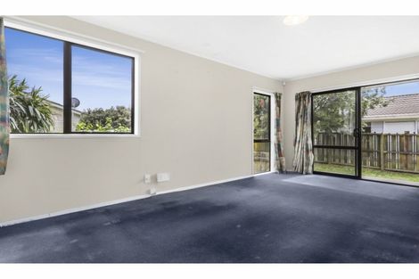Photo of property in 1/46 Taitimu Drive, Weymouth, Auckland, 2103