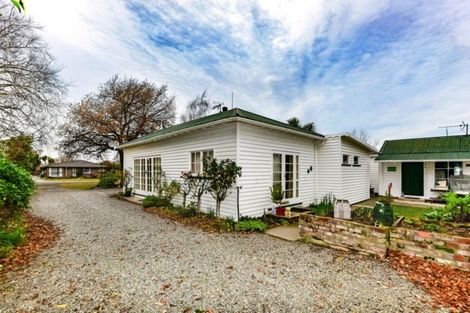 Photo of property in 2 Russell Street, Darfield, 7510