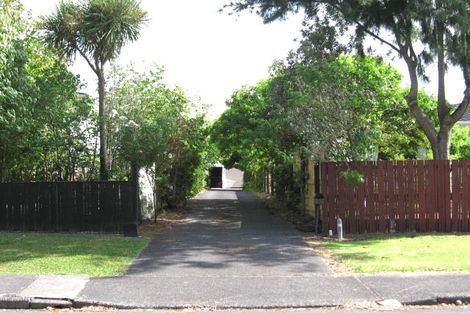 Photo of property in 7 Pankhurst Place, Sunnyvale, Auckland, 0612