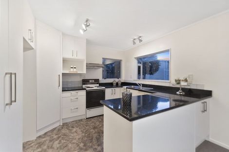 Photo of property in 140a Masters Avenue, Silverdale, Hamilton, 3216