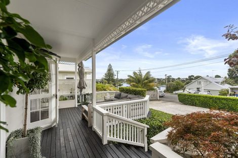 Photo of property in 63 Aramoana Avenue, Devonport, Auckland, 0624