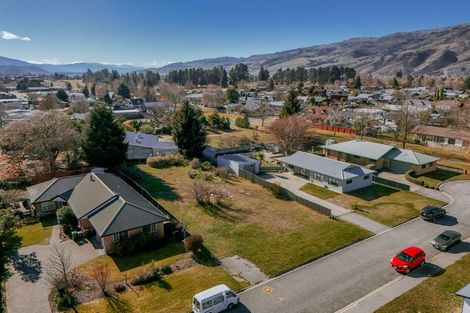 Photo of property in 12 Clare Place, Cromwell, 9310