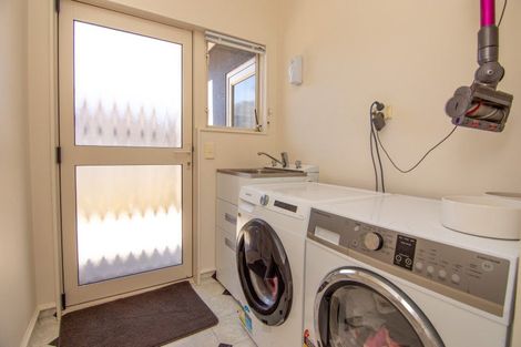 Photo of property in 38 Leander Place, Milson, Palmerston North, 4414