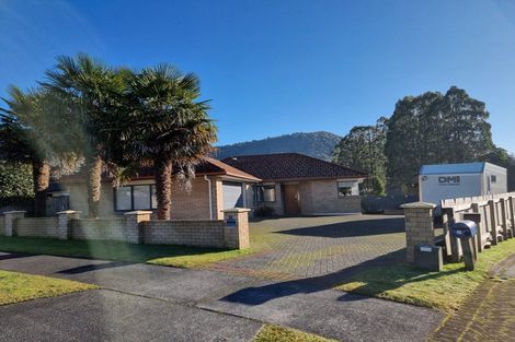 Photo of property in 24 Edward Payton Grove, Pukehangi, Rotorua, 3015