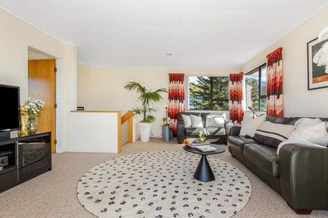 Photo of property in 1 Porter Place, Paekakariki, 5034
