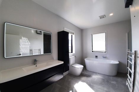 Photo of property in 129a Alec Craig Way, Gulf Harbour, Whangaparaoa, 0930