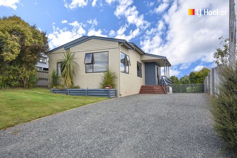 Photo of property in 52 Oxley Crescent, Broad Bay, Dunedin, 9014