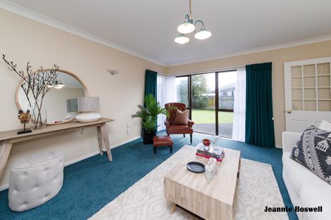 Photo of property in 19 Clearview Drive, Milson, Palmerston North, 4414