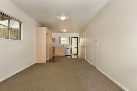 Photo of property in 25/94 Glengarry Road, Glen Eden, Auckland, 0602