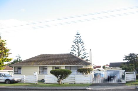 Photo of property in 3 Buller Crescent, Manurewa, Auckland, 2102