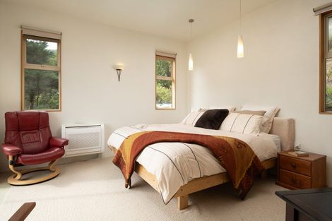 Photo of property in 19 St Omer Road, Saint Omer, Picton, 7282