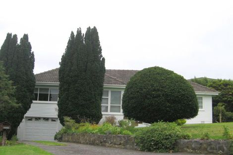 Photo of property in 19 Ngatitoa Street, Tawa, Wellington, 5028