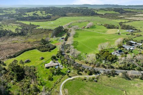 Photo of property in 1175 South Head Road, South Head, Helensville, 0874