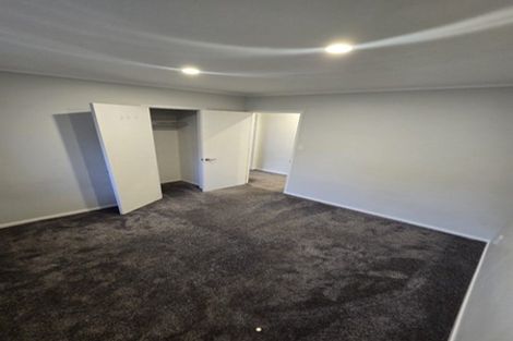 Photo of property in 21 Sungrove Rise, Sunnyvale, Auckland, 0612