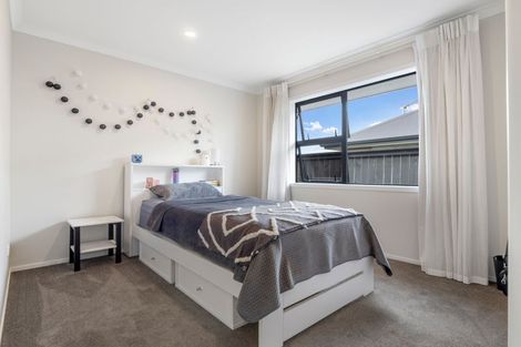 Photo of property in 54 Norfolk Drive, Cambridge, 3434