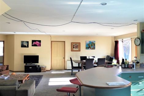 Photo of property in 52 Blue Gum Place, New Brighton, Christchurch, 8083