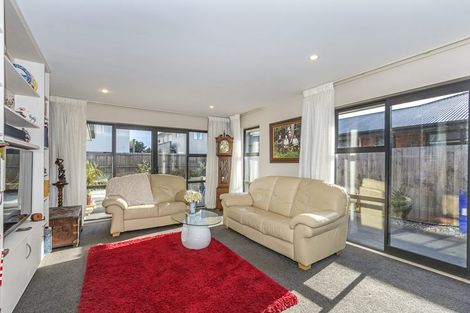 Photo of property in 30 Merrilees Place, Linwood, Christchurch, 8062