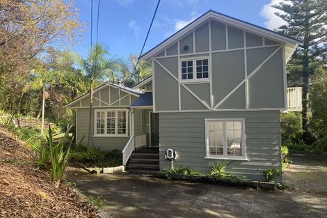Photo of property in 105 Takahe Road, Titirangi, Auckland, 0604