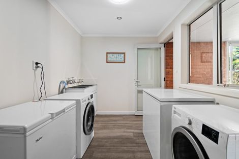 Photo of property in 472 Lees Road, Feilding, 4775