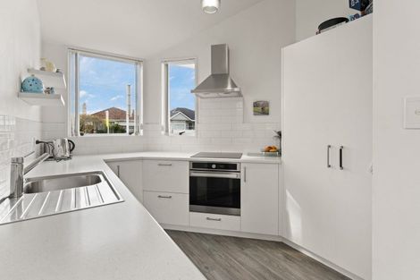 Photo of property in 2 Kings Avenue, South Dunedin, Dunedin, 9012