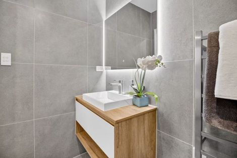 Photo of property in 121d Vodanovich Road, Te Atatu South, Auckland, 0610