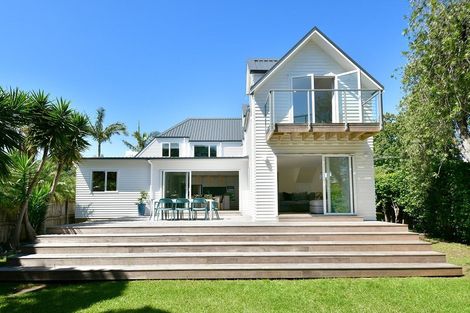 Photo of property in 20 Glamis Avenue, Manly, Whangaparaoa, 0930