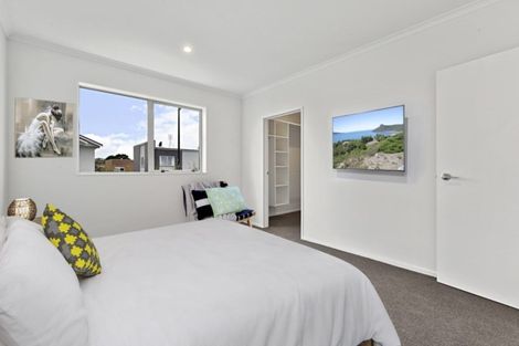 Photo of property in 97 Granville Drive, Massey, Auckland, 0614