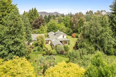Photo of property in 124 Horseshoe Bend Drive, Albert Town, Wanaka, 9382
