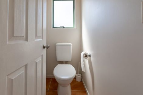 Photo of property in 13 Vitex Lane, Henderson, Auckland, 0612