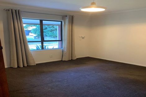 Photo of property in 16 Victor Grove, Waikanae Beach, Waikanae, 5036