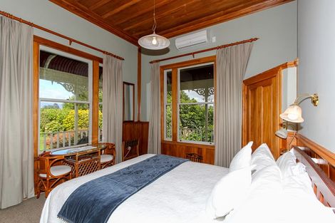 Photo of property in 333 Upland Road, Tarurutangi, New Plymouth, 4372