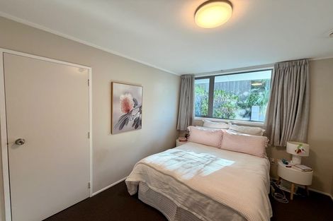 Photo of property in 77 View Road, Houghton Bay, Wellington, 6023