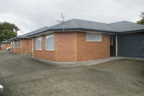 Photo of property in 17c Division Street, Riccarton, Christchurch, 8041