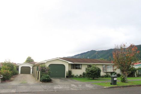 Photo of property in 4a Andrew Street, Waikanae, 5036