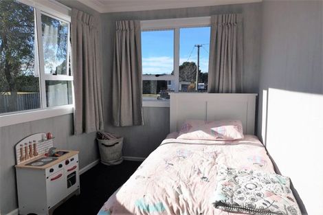 Photo of property in 74 Awamoa Road, Holmes Hill, Oamaru, 9401
