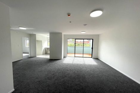 Photo of property in 152 Triangle Road, Massey, Auckland, 0614