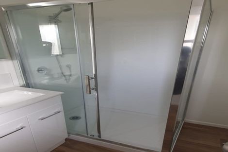 Photo of property in 2/7 Arawa Street, New Lynn, Auckland, 0600