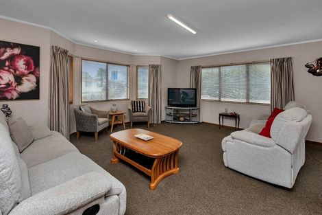 Photo of property in 1/58 Mill Road, Kensington, Whangarei, 0112