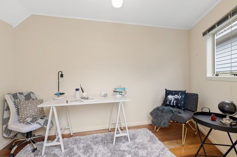 Photo of property in 42 Philomel Crescent, Bayswater, Auckland, 0622