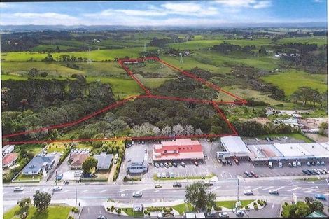 Photo of property in 21 Red Hills Road, Massey, Auckland, 0614