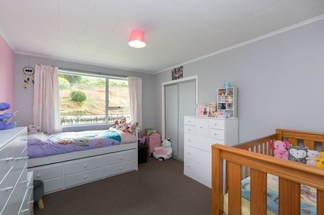 Photo of property in 11 Warkworth Grove, Bell Block, New Plymouth, 4312