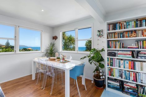 Photo of property in 145 Wellington Road, Paekakariki, 5034