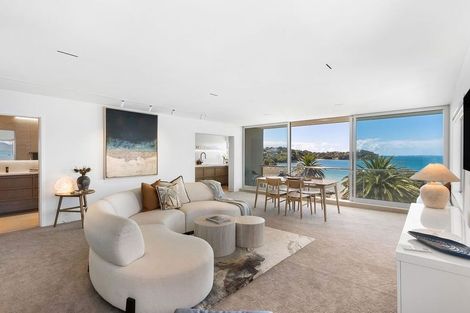 Photo of property in Seaview Apartments, 13/64 Milford Road, Milford, Auckland, 0620