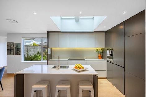 Photo of property in 367 Beach Road, Campbells Bay, Auckland, 0630