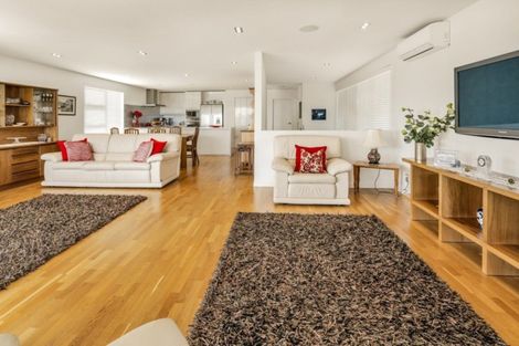 Photo of property in 38 Takutai Avenue, Bucklands Beach, Auckland, 2012