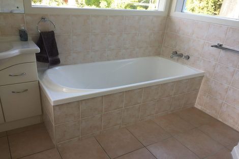 Photo of property in 115 Bethells Road, Waitakere, Henderson, 0781